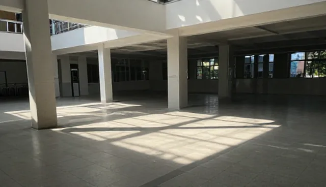 设计在业务发展趋势中如何应对性能与适用条件的挑战？